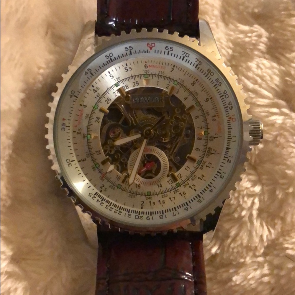 Men’s mechanical watch